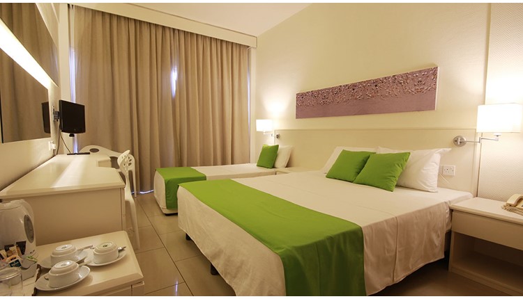 Papouis Protaras Hotel, Кипр